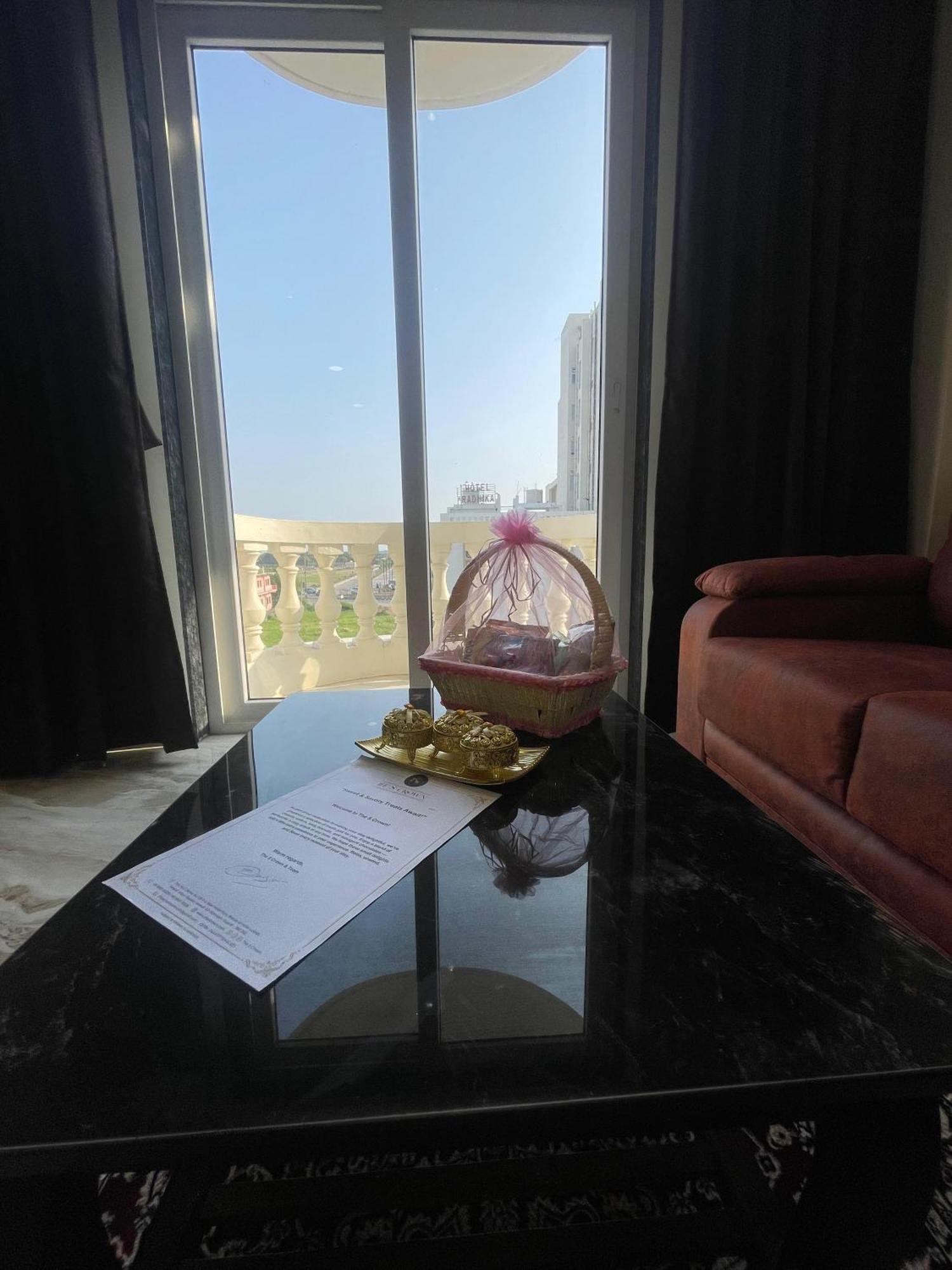 The S Crown Somnath Hotel Ngoại thất bức ảnh